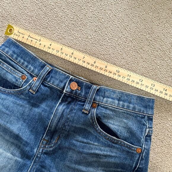 Madewell High-Rise Denim Shorts Destroyed Distressed Medium Wash size 25 - Picture 7 of 12